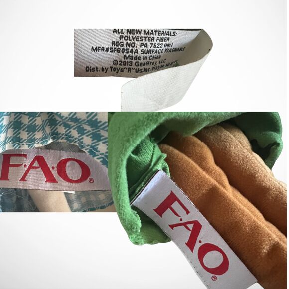 2013 FAO Schwarz Wizard of Oz Hand Puppets—Dorothy and Scarecrow - Picture 4 of 4